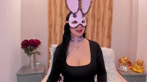 jhasly online show from October 31, 12:09 pm