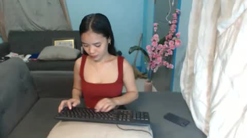 jhen214 online show from March 10, 5:33 am