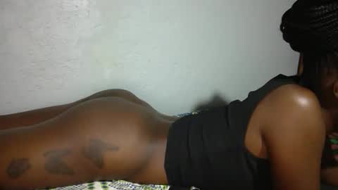 jigglesleigh_ online show from January 11, 5:29 pm