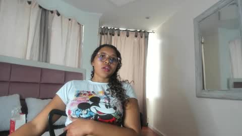 Jimena  online show from October 1, 6:57 pm