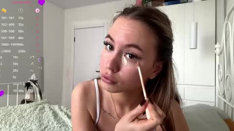Kate online show from May 12, 6:32 am