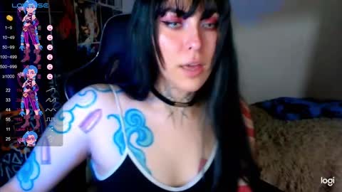 Snapshot of jinx_25 chatting on December 12, 1:10 am Jinx online show from December 12, 1:10 am