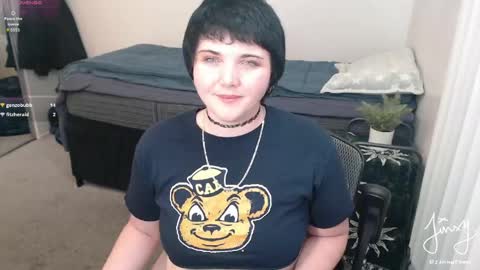 jinxyfawn online show from June 5, 5:44 am