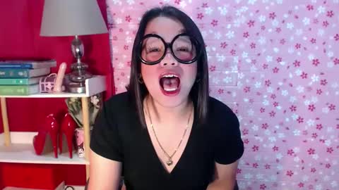 Joana online show from November 10, 8:15 pm