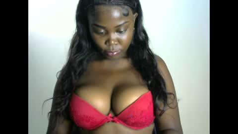 Snapshot of joankein_255 chatting on February 7, 6:45 am varl online show from February 7, 6:45 am