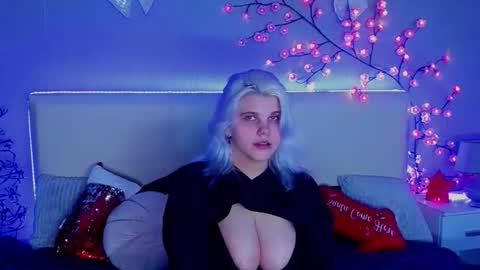 Joann online show from December 18, 12:15 am