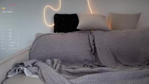  nude photos videos  online show from May 21, 11:41 am
