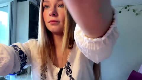 Emma online show from May 24, 10:03 am