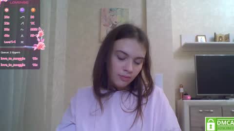 Jennifer online show from May 15, 9:39 pm