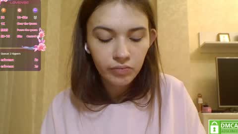 Jennifer online show from May 17, 6:18 pm