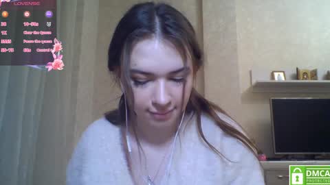 Jennifer online show from May 19, 6:37 pm