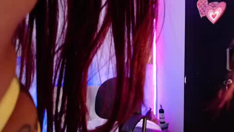 Snapshot of joha_sexit_ chatting on December 17, 6:35 am JOHANA online show from December 17, 6:35 am