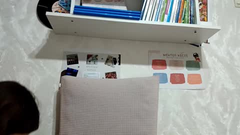 Molly online show from January 12, 2:22 pm