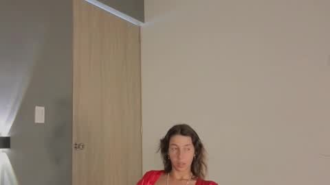 Snapshot of jolie_lov chatting on September 12, 6:04 pm jolie_lov online show from September 12, 6:04 pm