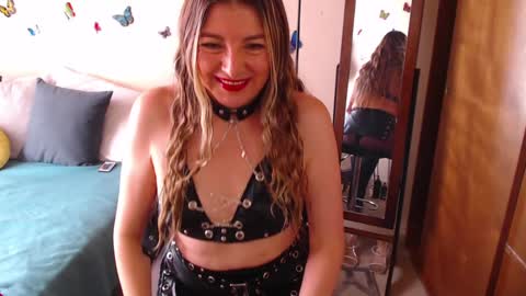 Jolie Mature online show from January 18, 5:59 pm