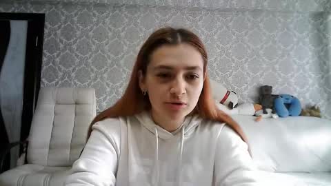 Hello My name is Kat  im new model here and little but shy but curious. online show from September 19, 5:50 am