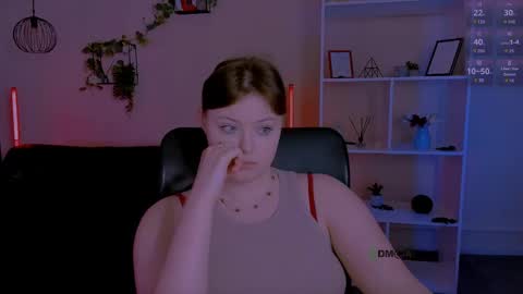 jose_fairy online show from May 26, 9:47 pm