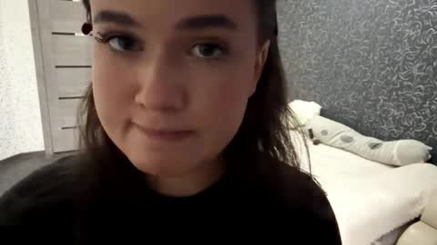 Eli online show from April 6, 10:27 am