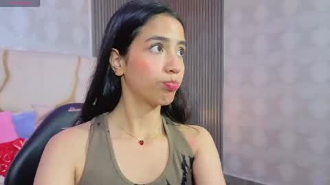 Joselyn  online show from May 12, 1:18 pm