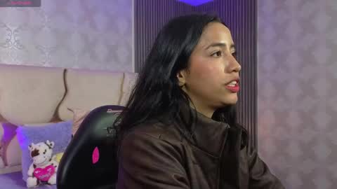 Joselyn  online show from May 10, 3:30 am