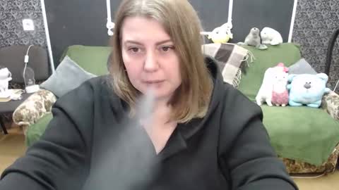 josiesun771 online show from November 14, 7:30 am