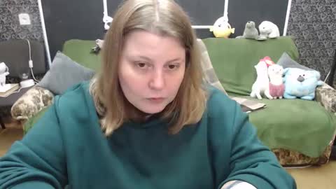 josiesun771 online show from November 7, 2:00 pm