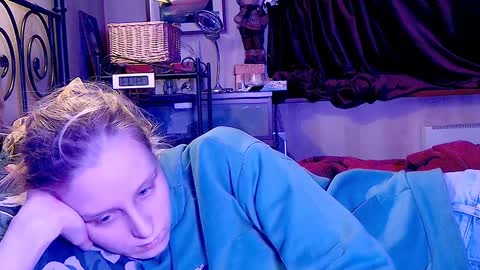 Snapshot of joy_keys chatting on January 27, 5:58 pm joy_keys online show from January 27, 5:58 pm