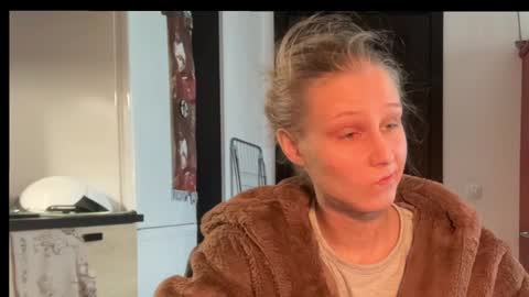 Snapshot of joy_keys chatting on March 3, 1:48 pm joy_keys online show from March 3, 1:48 pm