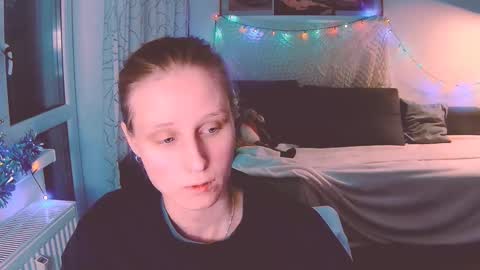 Snapshot of joy_keys chatting on December 20, 6:02 pm joy_keys online show from December 20, 6:02 pm