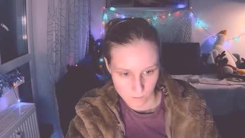 Snapshot of joy_keys chatting on December 18, 3:00 pm joy_keys online show from December 18, 3:00 pm