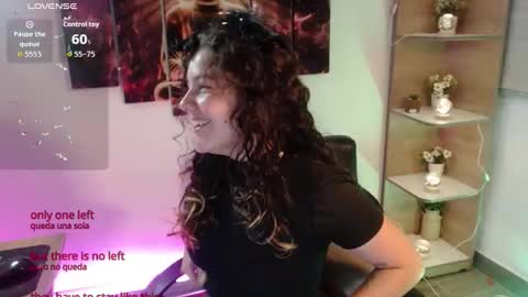 Josneidy  Jos   online show from October 27, 3:46 am