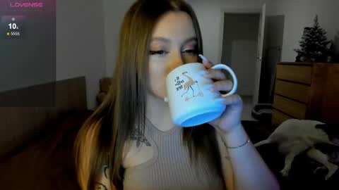 Julia and Julia online show from December 11, 2:00 pm