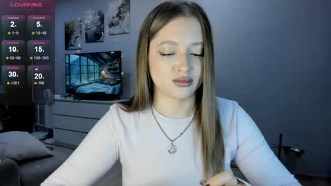 Julia and Julia online show from October 14, 7:27 pm