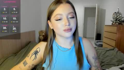 Julia and Julia online show from December 6, 1:33 pm