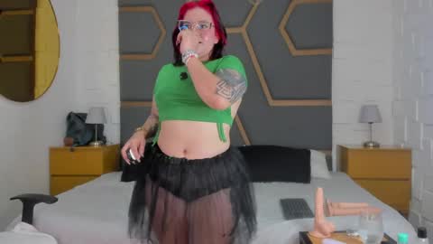 Juana Valkiria online show from May 12, 3:26 am