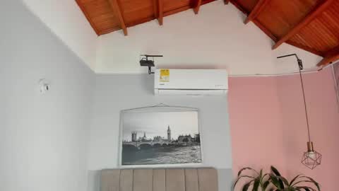 Juana online show from March 22, 7:31 pm