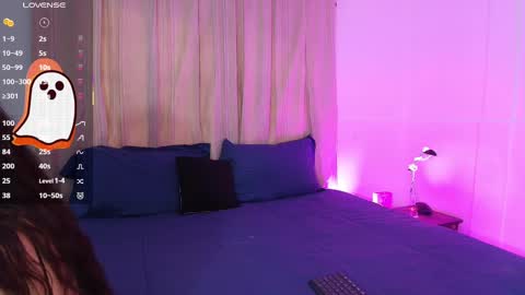 Blue online show from October 9, 4:33 pm