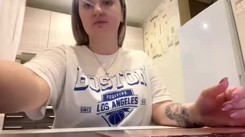 JudeValenti online show from October 18, 6:10 pm