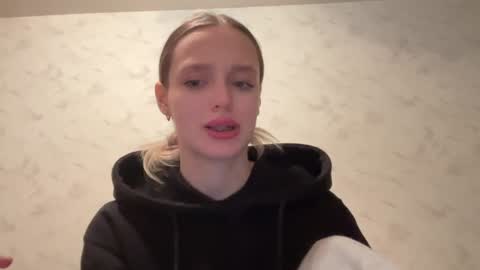 Snapshot of juicy_angels chatting on January 24, 5:53 pm alexa online show from January 24, 5:53 pm