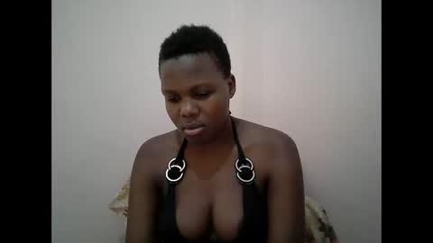 Snapshot of juicy_bella2 chatting on September 12, 7:50 am juicy_bella2 online show from September 12, 7:50 am