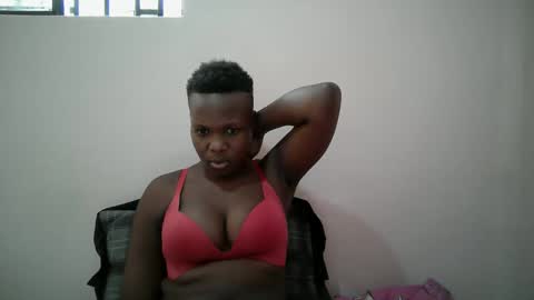 Snapshot of juicy_bella2 chatting on September 26, 12:03 pm juicy_bella2 online show from September 26, 12:03 pm