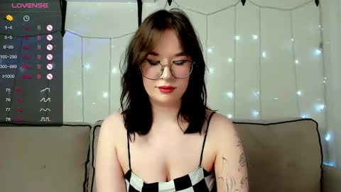 Bella online show from March 21, 3:28 pm