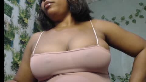 Snapshot of juicy_gold22 chatting on January 26, 7:31 pm Mariagold online show from January 26, 7:31 pm