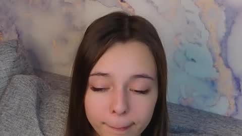 leyla online show from October 18, 9:12 am