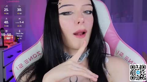 Amy online show from April 9, 4:45 pm