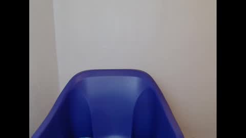 juicyxpink online show from January 13, 7:54 am
