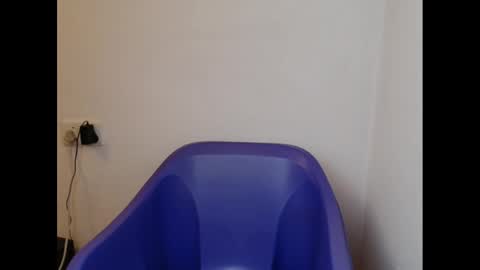 juicyxpink online show from January 20, 7:36 am