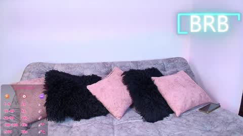 Jules and Gia online show from May 24, 9:25 pm
