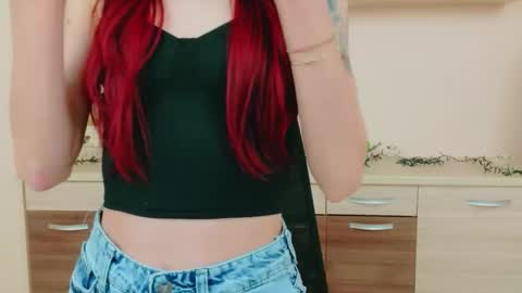 JuliaJae online show from May 14, 7:25 am