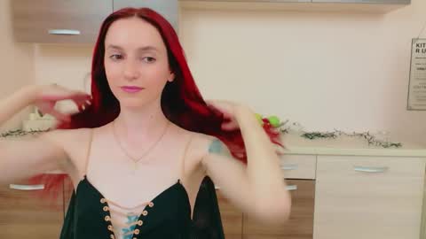 JuliaJae online show from May 15, 7:33 am